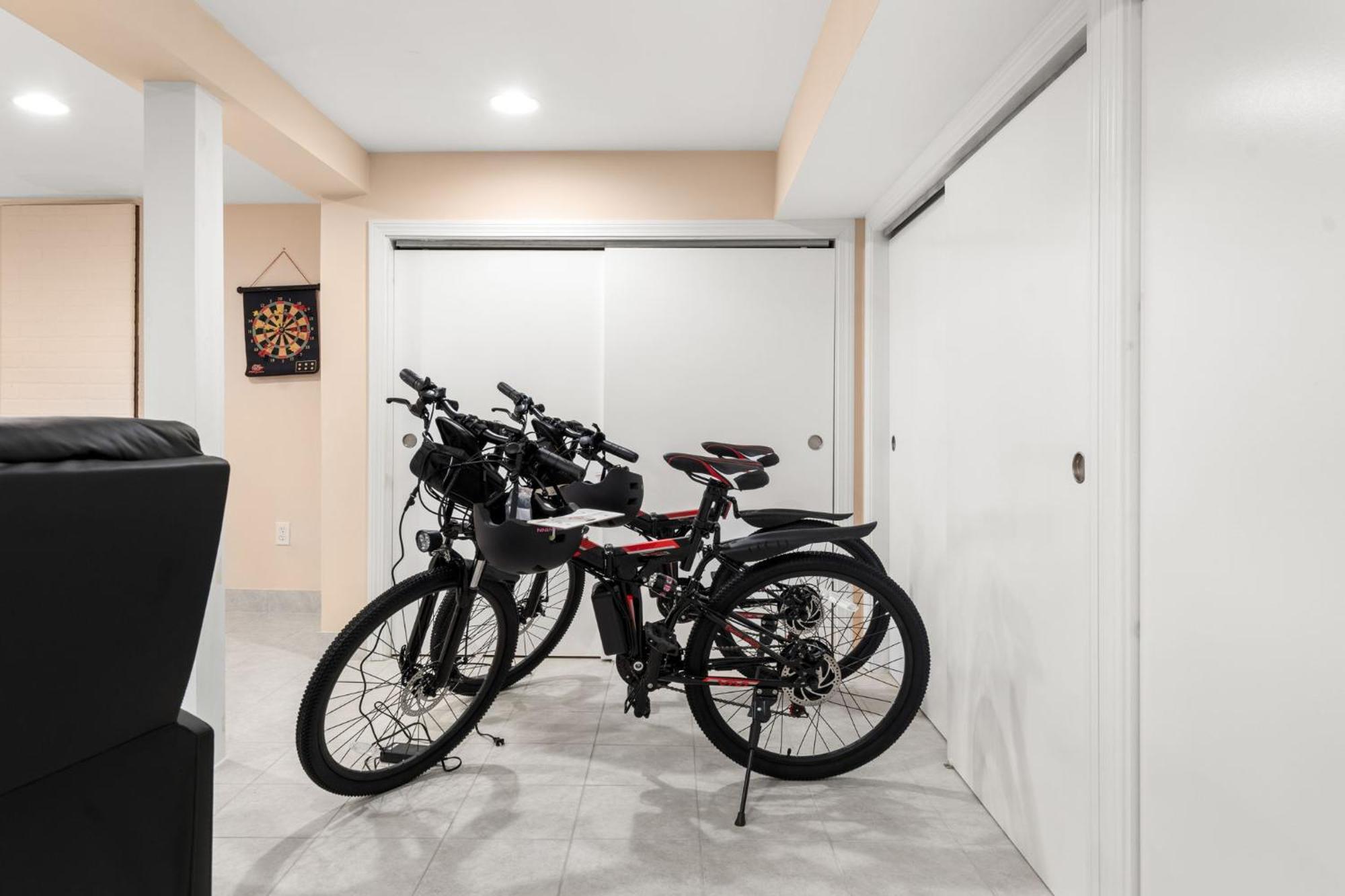 Hot Tub, Electric Bikes, Solo Stove, Projector, Smores Marblehead Exterior photo