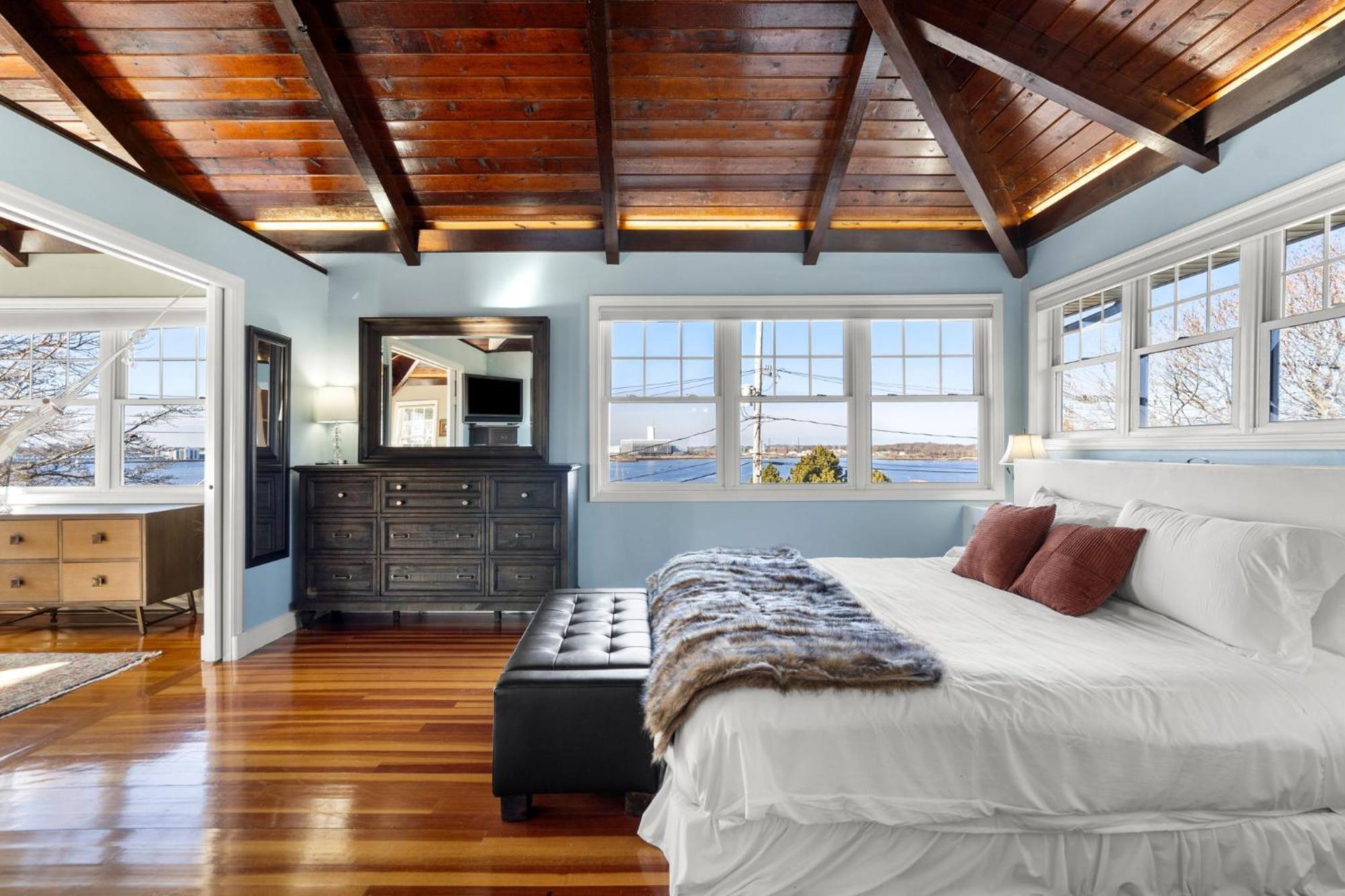 Hot Tub, Electric Bikes, Solo Stove, Projector, Smores Marblehead Exterior photo